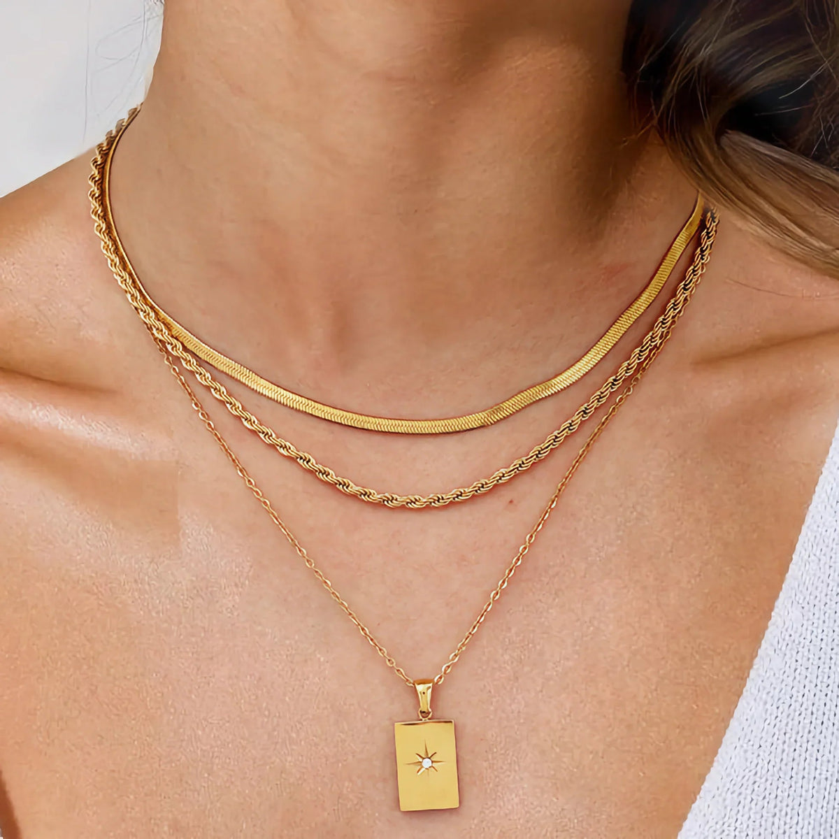 Daudzslāņu zelta kaklarota Raphaela