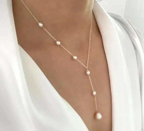 Eleganta vintāžas kaklarota ar kulonu un pērlēm