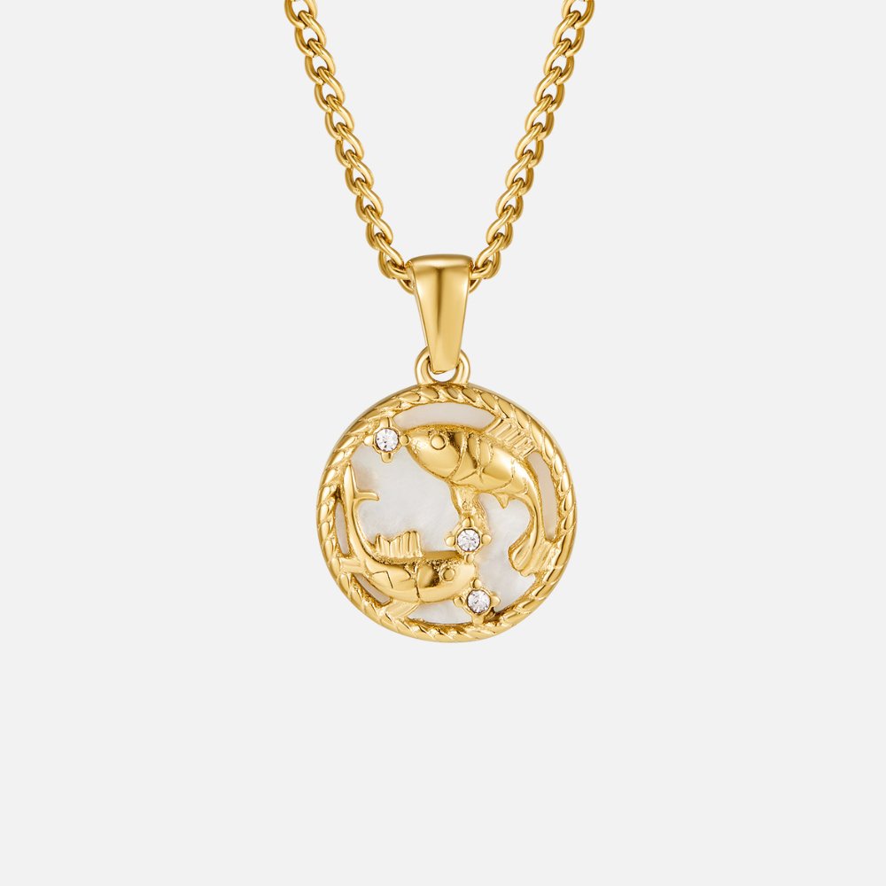 Kaklarota ar baltu gliemežvāku un zodiaka monētu „Regina“
